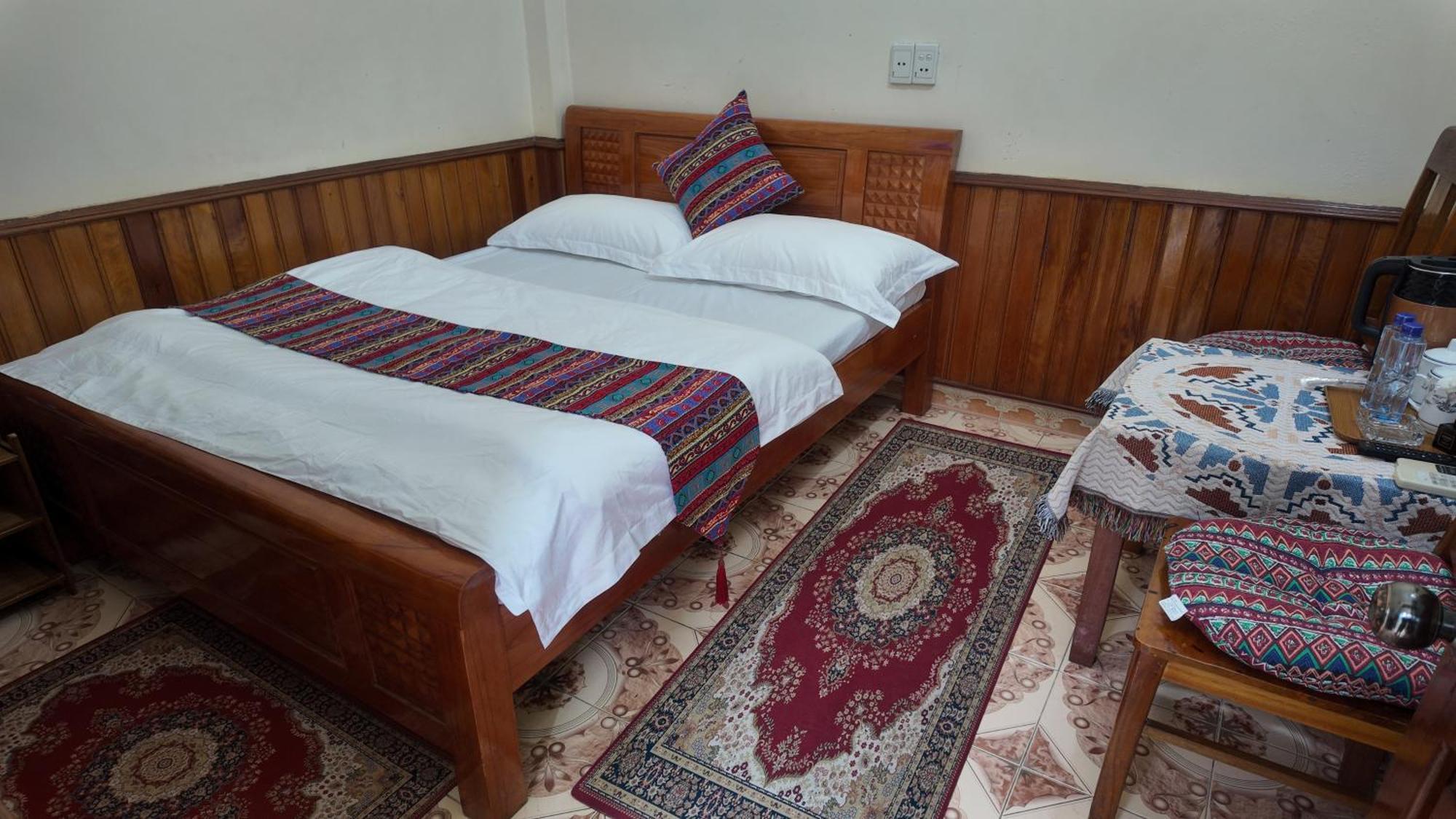Lien Huong 145A Hotel Ha Giang Exterior foto